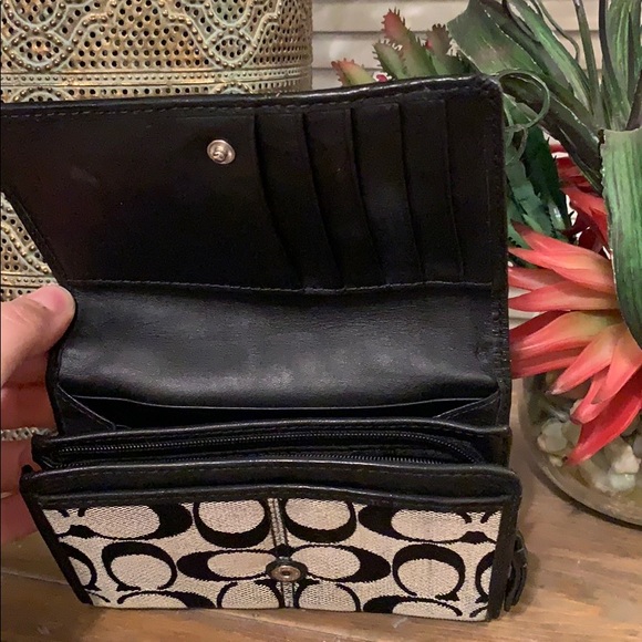 Coach wallet - Picture 3 of 5